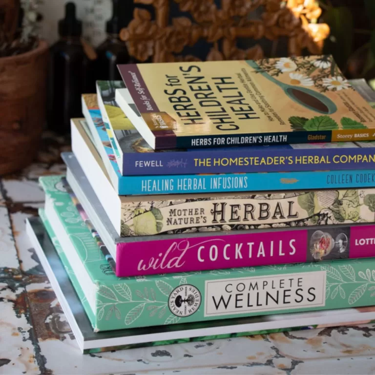 7 Best Books on Herbalism for Beginners (Without the Overwhelm)