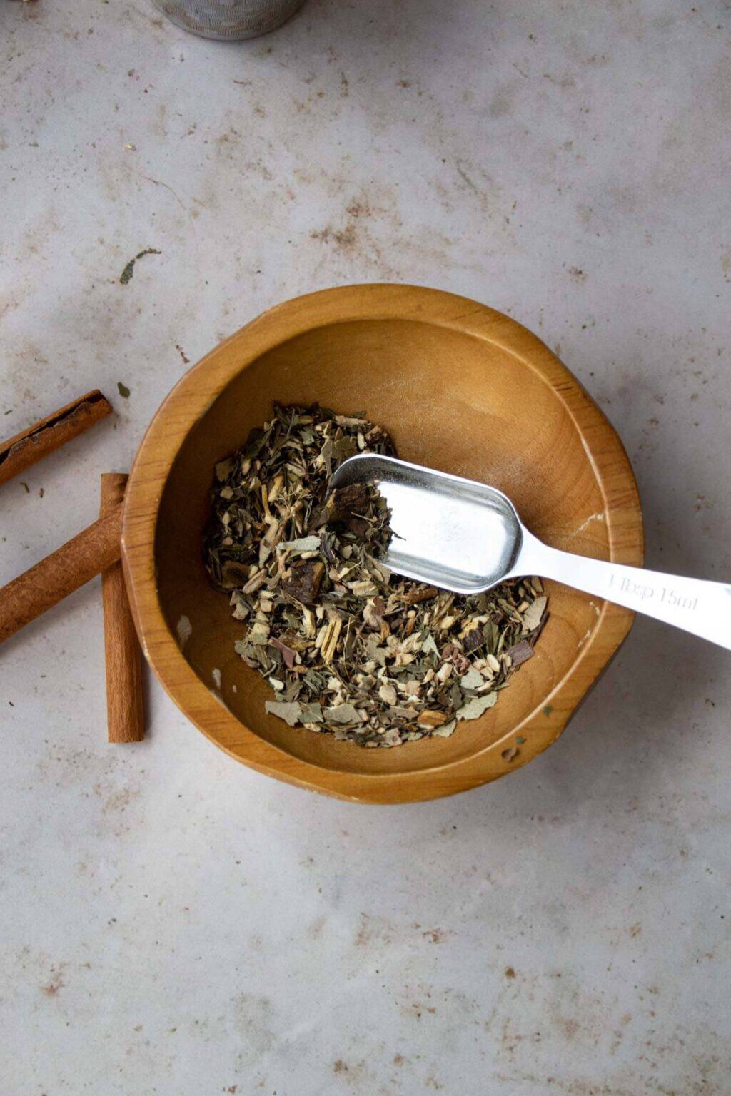 Astringent Tea DIY Herbal Natural Decongestant Tea Recipe - The Homestead Challenge