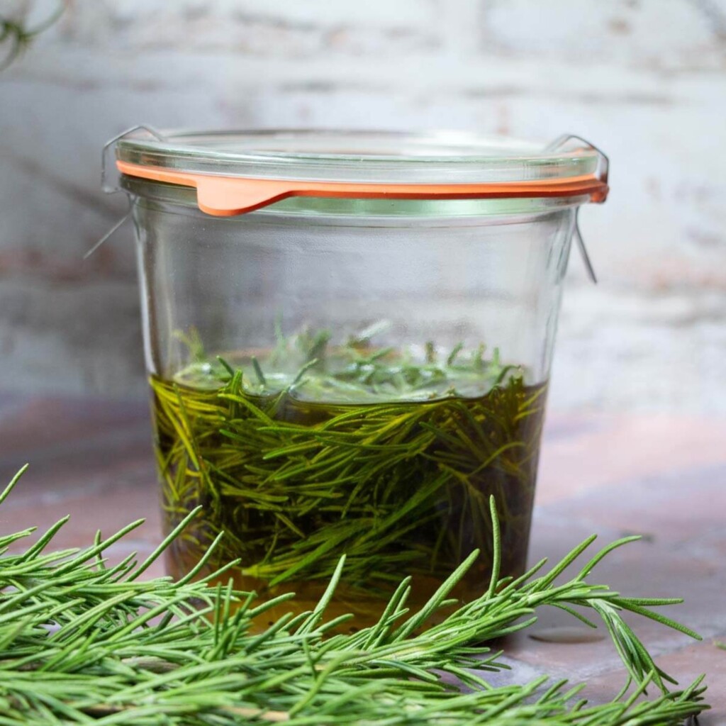 weck jar of infusing oil