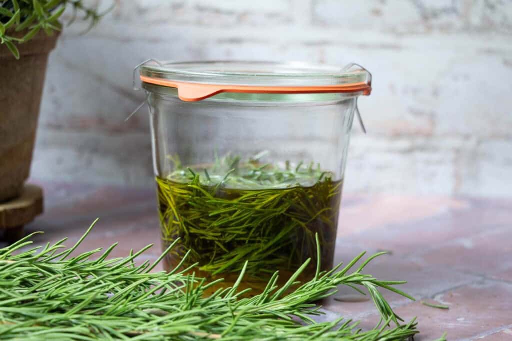 weck jar of infusing oil